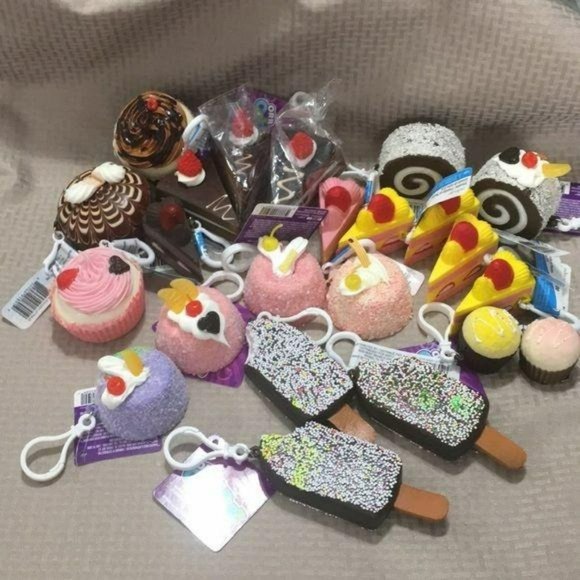 Orb Odditeez Cake Candy Keychain Lot Cupcakes Pies Ice Cream Food Key Chain - Picture 13 of 13